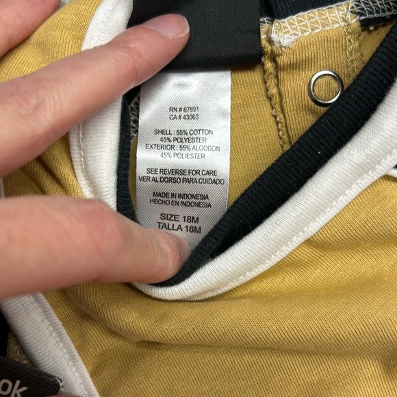 NFL Reebok Baby New Orleans SAINTS Outfit Bib Booties SET 18 months NWT - Picture 5 of 6